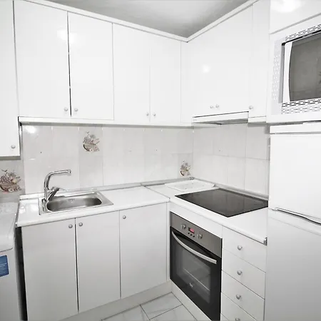 Apartamento Edimar 76 *